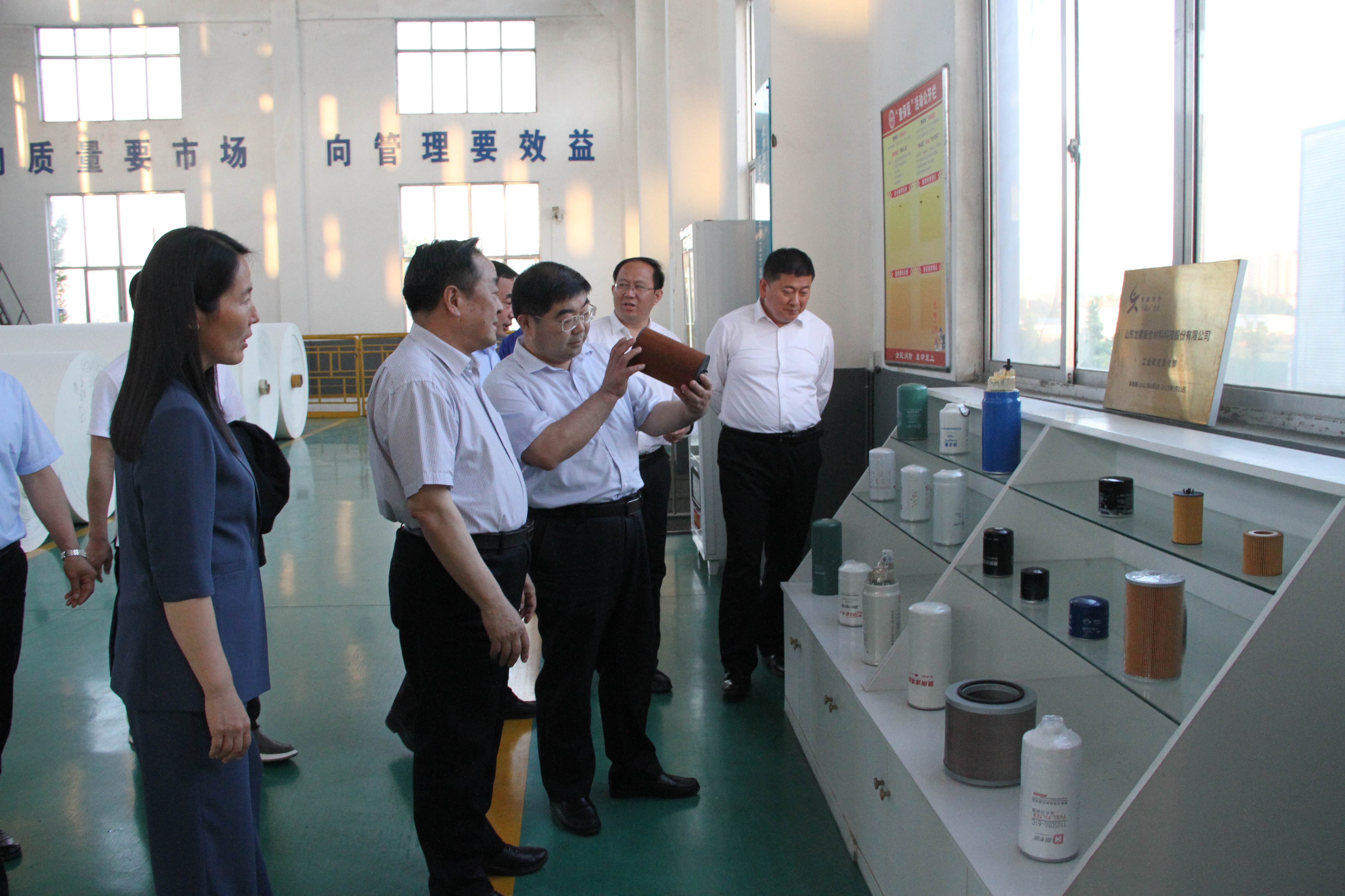 入企送服務 用情促發(fā)展.jpg